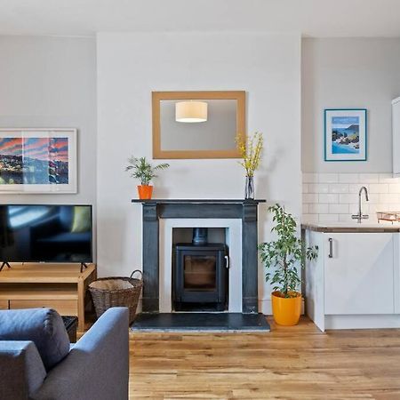 Pendennis - Bright Victorian Flat, Sea Views & Close To Beach Falmouth Ngoại thất bức ảnh
