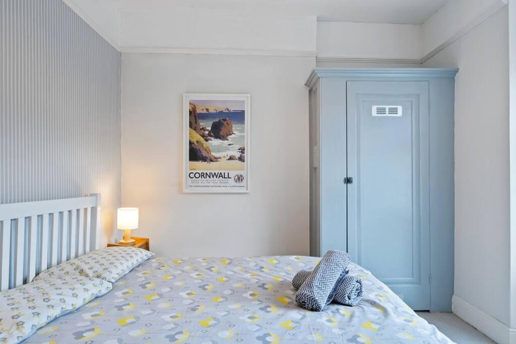 Pendennis - Bright Victorian Flat, Sea Views & Close To Beach Falmouth Ngoại thất bức ảnh